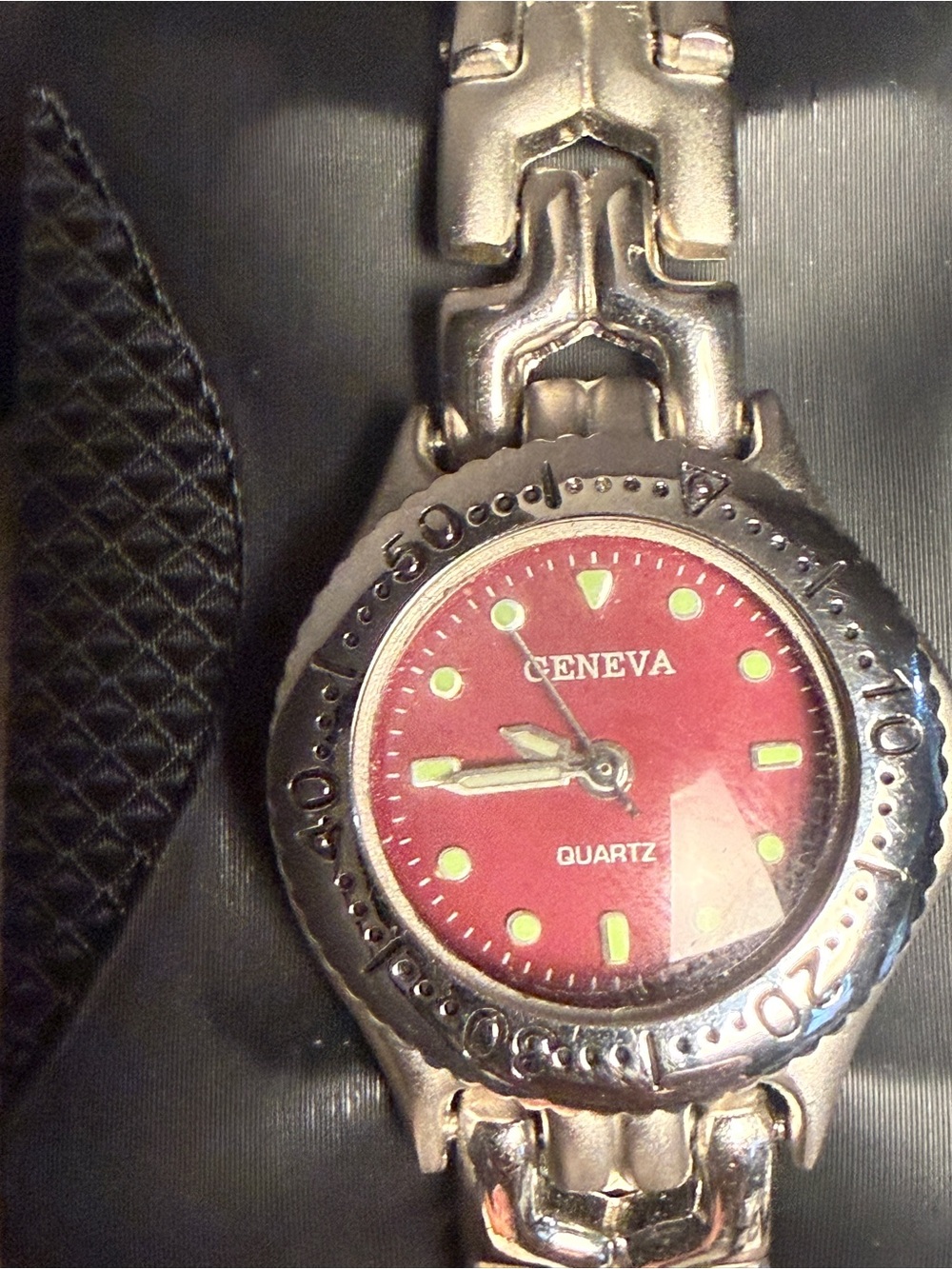 Geneva Silver Bracelet Watch with Red Dial 5